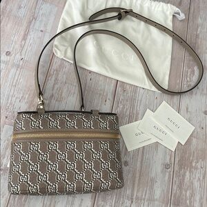 $1,600 New Authentic Gucci Super Mini GG Shadow Bag Beige taupe nude crossbody